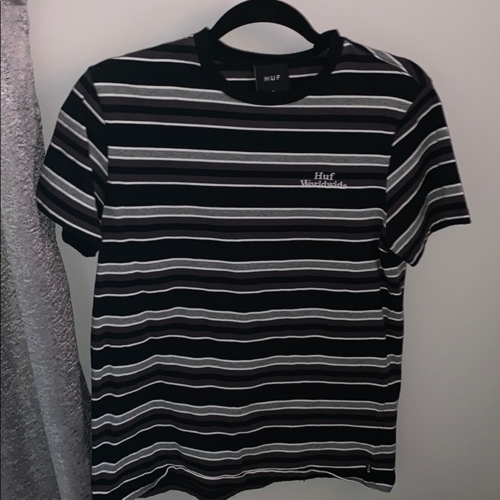 mens small huf worldwide t shirt